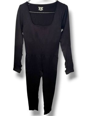 OQQ Black Ribbed Long Sleeve Bodysuit large